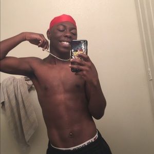 Meet your Posher, Desmond